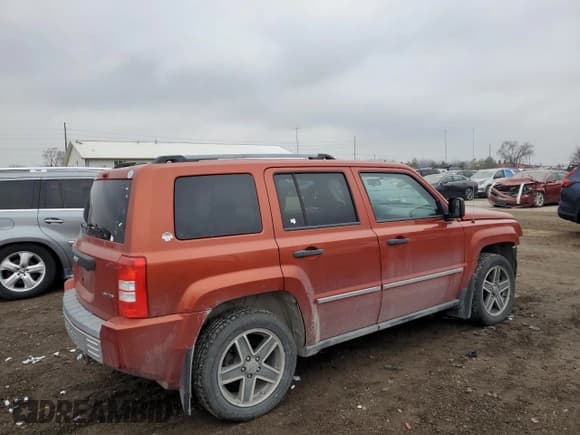 ✅ 2009 Jeep Patriot Limited • VIN: 1J4FF48B49D169797 • Lot: 85674454. Listed on Copart with 153,001 mi. Free auction sales archive from the USA and detailed vehicle history report at DreamBid. Image 3.
