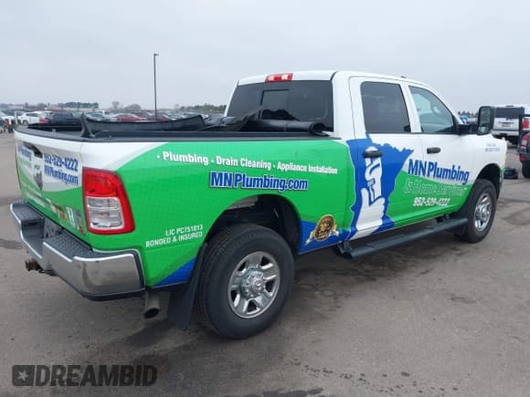 ✅ 2022 Ram 2500 Tradesman • VIN: 3C6UR5CJ2NG126962 • Lot: 42017257. Listed on IAAI with 112,540 mi. Free auction sales archive from the USA and detailed vehicle history report at DreamBid. Image 4.