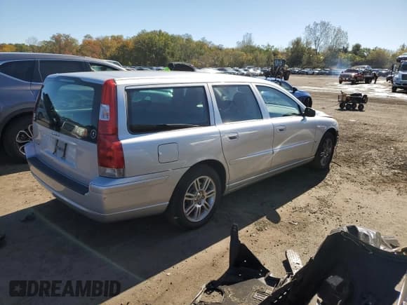 ✅ 2006 Volvo V70 2.4L • VIN: YV1SW612562549792 • Lot: 86781715. Listed on Copart with 289,024 mi. Free auction sales archive from the USA and detailed vehicle history report at DreamBid. Image 3.