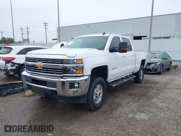✅ 2016 Chevrolet Silverado 2500HD LT • VIN: 1GC1KVE8XGF210140 • Лот: 41427651. Опубликован ранее на IAAI с пробегом 137 565 миль. Бесплатный доступ к архиву аукционных продаж из США и подробный отчёт об истории автомобиля на DreamBid. Изображение 2.