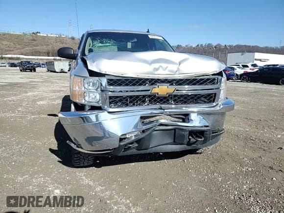 ✅ 2012 Chevrolet Silverado 2500HD Work Truck • VIN: 1GC2KVCG0CZ294458 • Lot: 49927765. Wystawiony na Copart z przebiegiem 222 387 mil. Bezpłatny archiwum sprzedaży aukcyjnych z USA i szczegółowy raport historii pojazdu na DreamBid. Zdjęcie 11.