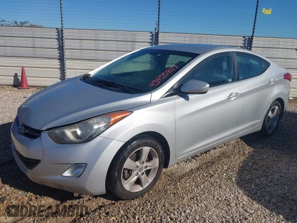 ✅ 2013 Hyundai Elantra GLS • VIN: KMHDH4AE4DU005689 • Lot: 43455817. Listed on IAAI with 207,105 mi. Free auction sales archive from the USA and detailed vehicle history report at DreamBid. Image 2.