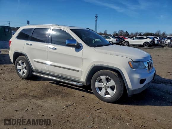 ✅ 2011 Jeep Grand Cherokee Laredo • VIN: 1J4RR4GGXBC681254 • Лот: 94154635. Опубликован ранее на Copart с пробегом 182 784 миль. Бесплатный доступ к архиву аукционных продаж из США и подробный отчёт об истории автомобиля на DreamBid. Изображение 4.
