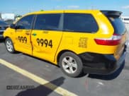 ✅ 2016 Toyota Sienna L • VIN: 5TDZK3DC2GS724321 • Lot: 43773404. Listed on IAAI with 264,851 mi. Free auction sales archive from the USA and detailed vehicle history report at DreamBid. Image 3.