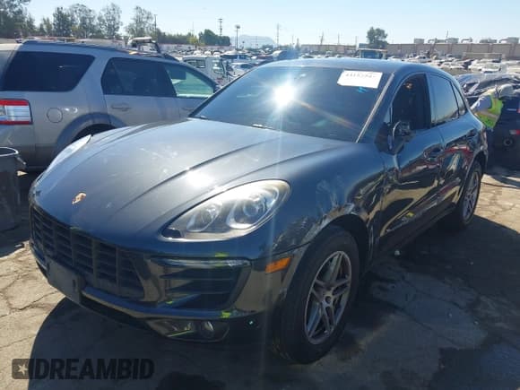 ✅ 2017 Porsche Macan • VIN: WP1AA2A56HLB00717 • Lot: 43153541. Wystawiony na IAAI z przebiegiem 117 211 mil. Bezpłatny archiwum sprzedaży aukcyjnych z USA i szczegółowy raport historii pojazdu na DreamBid. Zdjęcie 2.
