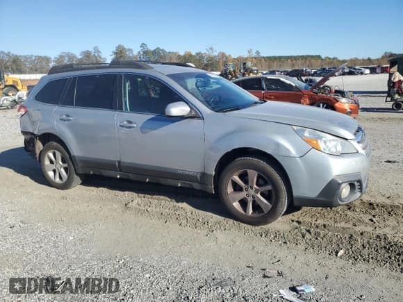 ✅ 2013 Subaru Outback Premium • VIN: 4S4BRCGCXD3308437 • Lot: 90805035. Listed on Copart with 224,259 mi. Free auction sales archive from the USA and detailed vehicle history report at DreamBid. Image 4.
