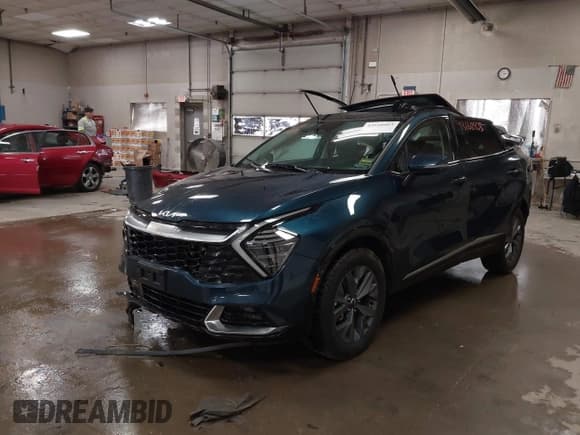 ✅ 2025 Kia Sportage SX-Prestige • VIN: KNDPXCDG9S7221402 • Lot: 43168903. Listed on IAAI with 6,843 mi. Free auction sales archive from the USA and detailed vehicle history report at DreamBid. Image 2.