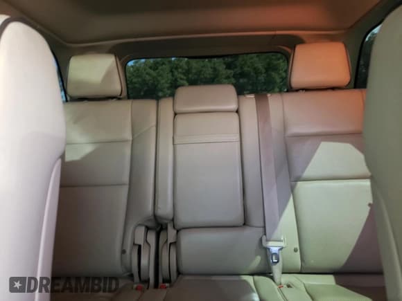 ✅ 2015 Jeep Grand Cherokee Overland • VIN: 1C4RJFCM2FC785196 • Lot: 72071175. Listed on Copart with 184,027 mi. Free auction sales archive from the USA and detailed vehicle history report at DreamBid. Image 10.