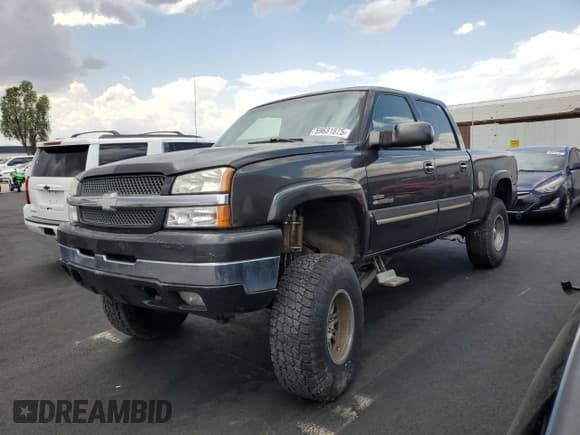 ✅ 2003 Chevrolet Silverado 2500HD LS • VIN: 1GCHK23153F256455 • Lot: 59631875. Listed on Copart with 200,680 mi. Free auction sales archive from the USA and detailed vehicle history report at DreamBid. Image 1.