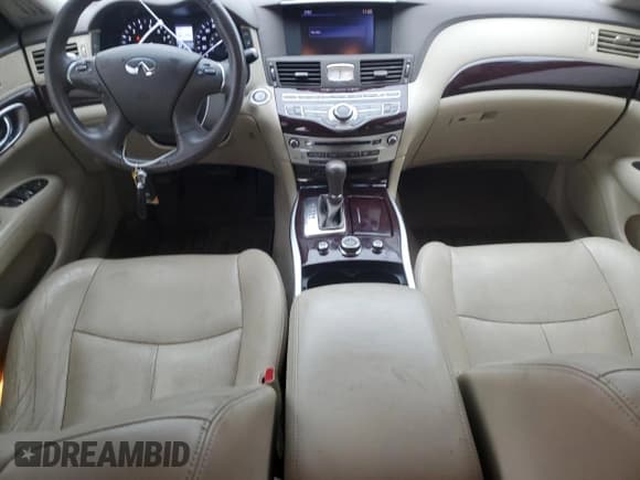 ✅ 2013 Infiniti M • VIN: JN1AY1AR0DM590105 • Lot: 65090615. Wystawiony na Copart z przebiegiem 173 368 mil. Bezpłatny archiwum sprzedaży aukcyjnych z USA i szczegółowy raport historii pojazdu na DreamBid. Zdjęcie 8.