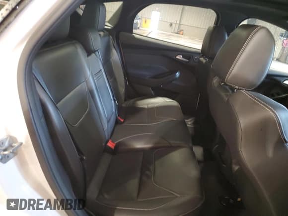 ✅ 2016 Ford Focus ST • VIN: 1FADP3L97GL295850 • Lot: 89453855. Listed on Copart with 60,034 mi. Free auction sales archive from the USA and detailed vehicle history report at DreamBid. Image 10.