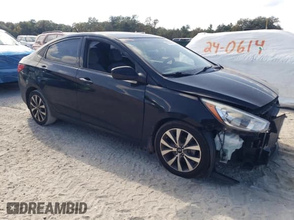 ✅ 2017 Hyundai Accent SE • VIN: KMHCT4AE5HU255653 • Lot: 91782595. Wystawiony na Copart z przebiegiem 107 592 mil. Bezpłatny archiwum sprzedaży aukcyjnych z USA i szczegółowy raport historii pojazdu na DreamBid. Zdjęcie 4.