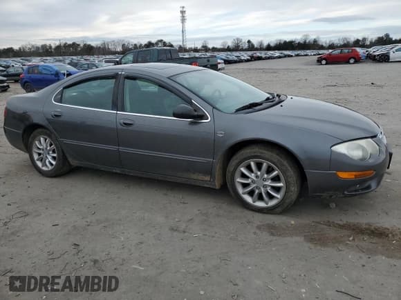 ✅ 2004 Chrysler 300M M • VIN: 2C3HE66G94H584299 • Lot: 87245294. Wystawiony na Copart z przebiegiem 51 075 mil. Bezpłatny archiwum sprzedaży aukcyjnych z USA i szczegółowy raport historii pojazdu na DreamBid. Zdjęcie 4.