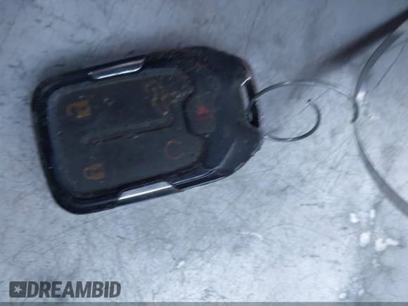 ✅ 2019 Chevrolet Silverado 1500 LT • VIN: 1GCPWCED4KZ123924 • Lot: 42227645. Wystawiony na IAAI z przebiegiem 87 684 mil. Bezpłatny archiwum sprzedaży aukcyjnych z USA i szczegółowy raport historii pojazdu na DreamBid. Zdjęcie 11.