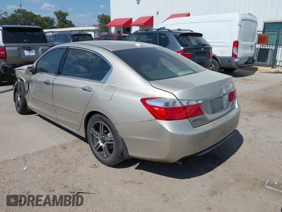 ✅ 2013 Honda Accord EX-L • VIN: 1HGCR3F85DA019405 • Lot: 43198554. Wystawiony na IAAI z przebiegiem 157 231 mil. Bezpłatny archiwum sprzedaży aukcyjnych z USA i szczegółowy raport historii pojazdu na DreamBid. Zdjęcie 3.
