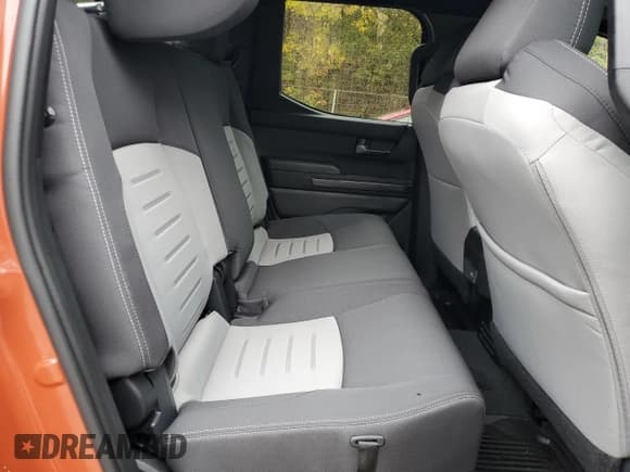 ✅ 2025 Toyota Tacoma TRD Off Road • VIN: 3TMLB5JN3SM184963 • Лот: 90665935. Опубликован ранее на Copart с пробегом 1 240 миль. Бесплатный доступ к архиву аукционных продаж из США и подробный отчёт об истории автомобиля на DreamBid. Изображение 10.