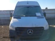 ✅ 2020 Mercedes-Benz Sprinter Cargo • VIN: W1W4ECHY0LP307649 • Lot: 41430640. Wystawiony na IAAI z przebiegiem Nie podano. Bezpłatny archiwum sprzedaży aukcyjnych z USA i szczegółowy raport historii pojazdu na DreamBid. Zdjęcie 12.