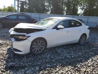 ✅ 2020 Mazda 3 Select • VIN: 3MZBPBCM0LM126372 • Lot: 61620205. Listed on Copart with 25,656 mi. Free auction sales archive from the USA and detailed vehicle history report at DreamBid. Image 1.