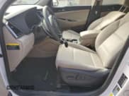 ✅ 2017 Hyundai Tucson SE • VIN: KM8J3CA49HU346823 • Лот: 90364715. Опубликован ранее на Copart с пробегом 66 140 миль. Бесплатный доступ к архиву аукционных продаж из США и подробный отчёт об истории автомобиля на DreamBid. Изображение 7.