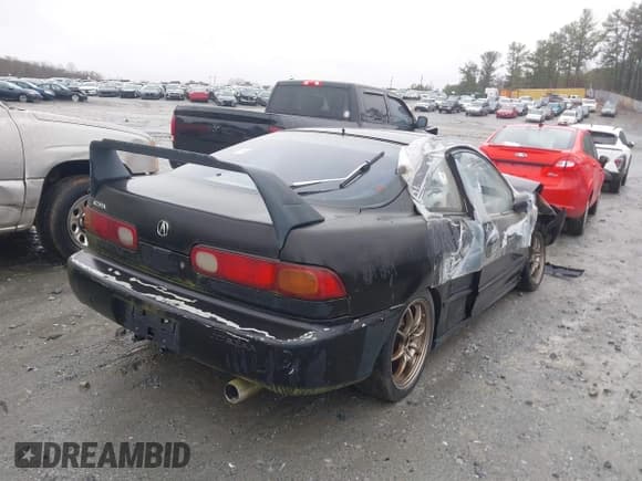 ✅ 1995 Acura Integra Sport LS • VIN: JH4DC4350SS002246 • Lot: 43812860. Listed on IAAI with 215,978 mi. Free auction sales archive from the USA and detailed vehicle history report at DreamBid. Image 4.