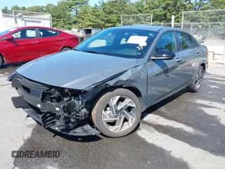 2025 Hyundai Elantra SEL Sport с VIN KMHLM4DG4SU932449, выставлен на аукционе IAAI как лот 43136852 с пробегом 6 275 миль миль и . История ставок и продаж доступна на DreamBid. Изображение 6.