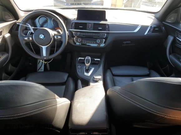 ✅ 2020 BMW 2 Series M240i • VIN: WBA2J5C00L7F39468 • Lot: 44051274. Listed on Copart with 35,220 mi. Free auction sales archive from the USA and detailed vehicle history report at DreamBid. Image 8.