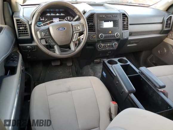 ✅ 2018 Ford Expedition Max XL • VIN: 1FMJK1GT9JEA59889 • Lot: 86098484. Wystawiony na Copart z przebiegiem 67 610 mil. Bezpłatny archiwum sprzedaży aukcyjnych z USA i szczegółowy raport historii pojazdu na DreamBid. Zdjęcie 8.