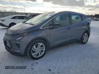 ✅ 2023 Chevrolet Bolt EV 1LT • VIN: 1G1FW6S05P4186008 • Lot: 42488075. Wystawiony na Copart z przebiegiem 52 058 mil. Bezpłatny archiwum sprzedaży aukcyjnych z USA i szczegółowy raport historii pojazdu na DreamBid. Zdjęcie 1.