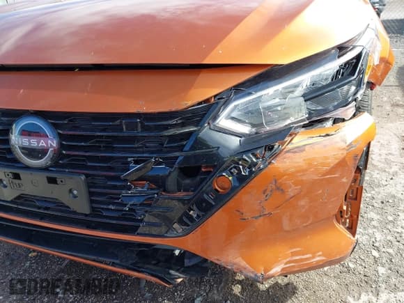 ✅ 2024 Nissan Sentra SR • VIN: 3N1AB8DV4RY324125 • Лот: 43578786. Опубликован ранее на IAAI с пробегом 8 700 миль. Бесплатный доступ к архиву аукционных продаж из США и подробный отчёт об истории автомобиля на DreamBid. Изображение 18.