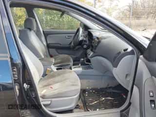 2007 Hyundai Elantra GLS z VIN KMHDU46D77U057186, wystawiony jako IAAI lot #43556797 z przebiegiem Nie podano mil oraz . Historia ofert i sprzedaży dostępna na DreamBid. Obrazek 5.