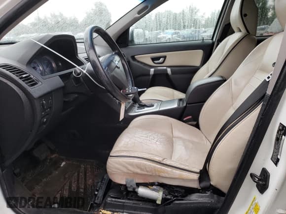 ✅ 2009 Volvo XC90 • VIN: YV4CT982191521473 • Lot: 68375554. Listed on Copart with 193,238 mi. Free auction sales archive from the USA and detailed vehicle history report at DreamBid. Image 7.