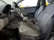 ✅ 2013 Hyundai Accent GS • VIN: KMHCT5AE8DU083831 • Lot: 85387275. Wystawiony na Copart z przebiegiem 212 137 mil. Bezpłatny archiwum sprzedaży aukcyjnych z USA i szczegółowy raport historii pojazdu na DreamBid. Zdjęcie 7.