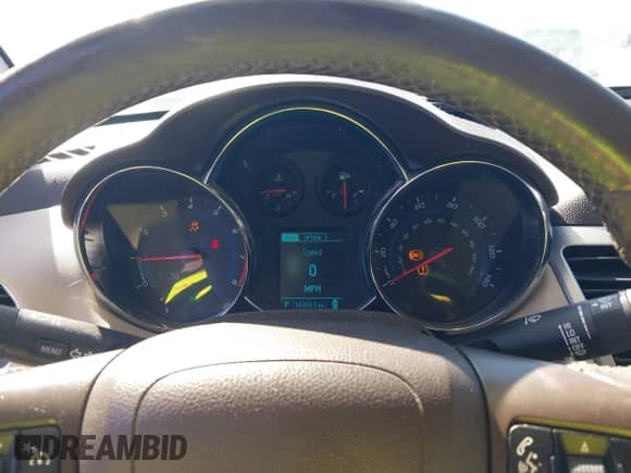 2013 Chevrolet Cruze LTZ z VIN 1G1PG5SBXD7226882, wystawiony jako IAAI lot #43396275 z przebiegiem 140 683 mil mil oraz . Historia ofert i sprzedaży dostępna na DreamBid. Obrazek 7.