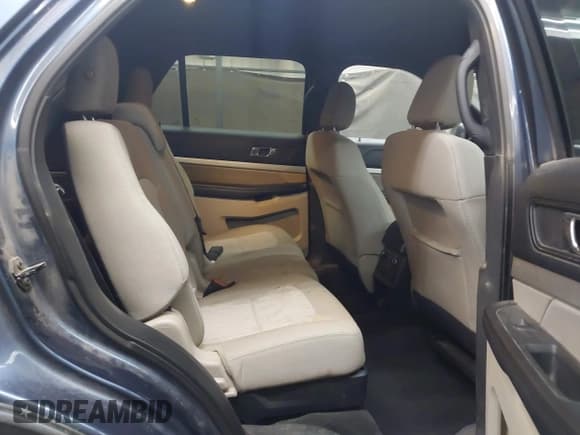 ✅ 2018 Ford Explorer • VIN: 1FM5K7B84JGA88972 • Lot: 42737366. Wystawiony na IAAI z przebiegiem 162 115 mil. Bezpłatny archiwum sprzedaży aukcyjnych z USA i szczegółowy raport historii pojazdu na DreamBid. Zdjęcie 8.