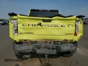 ✅ 2020 Chevrolet Silverado 1500 Custom Trail Boss • VIN: 1GCPYCEFXLZ234068 • Lot: 70592275. Wystawiony na Copart z przebiegiem 73 342 mil. Bezpłatny archiwum sprzedaży aukcyjnych z USA i szczegółowy raport historii pojazdu na DreamBid. Zdjęcie 6.