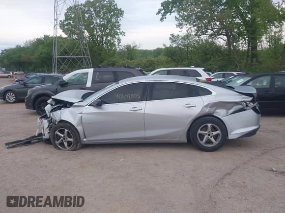 ✅ 2016 Chevrolet Malibu LS • VIN: 1G1ZB5STXGF255552 • Lot: 42209505. Listed on IAAI with 123,976 mi. Free auction sales archive from the USA and detailed vehicle history report at DreamBid. Image 14.
