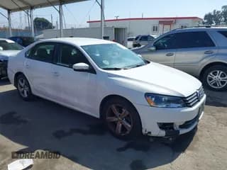 ✅ 2013 Volkswagen Passat SE • VIN: 1VWBP7A32DC013114 • Лот: 42397874. Опубликован ранее на IAAI с пробегом 186 882 миль. Бесплатный доступ к архиву аукционных продаж из США и подробный отчёт об истории автомобиля на DreamBid. Изображение 1.