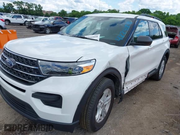 ✅ 2023 Ford Explorer XLT • VIN: 1FMSK7DH3PGC33167 • Lot: 42241818. Wystawiony na IAAI z przebiegiem 21 832 mil. Bezpłatny archiwum sprzedaży aukcyjnych z USA i szczegółowy raport historii pojazdu na DreamBid. Zdjęcie 6.