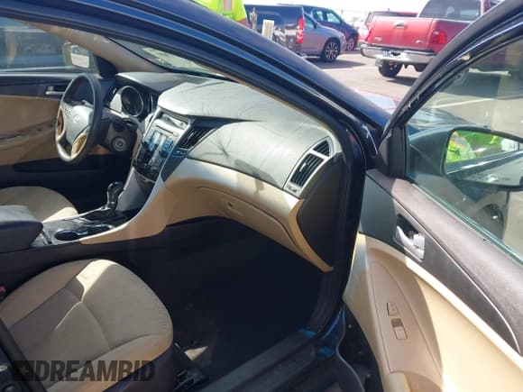 ✅ 2011 Hyundai Sonata GLS • VIN: 5NPEB4ACXBH169819 • Lot: 43513681. Wystawiony na IAAI z przebiegiem 198 478 mil. Bezpłatny archiwum sprzedaży aukcyjnych z USA i szczegółowy raport historii pojazdu na DreamBid. Zdjęcie 5.