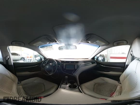 ✅ 2018 Toyota Camry SE • VIN: 4T1B11HK4JU670058 • Lot: 43741772. Listed on IAAI with 125,366 mi. Free auction sales archive from the USA and detailed vehicle history report at DreamBid. Image 19.