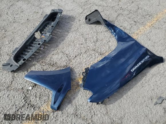 ✅ 2019 Chevrolet Silverado 1500 LT • VIN: 1GCRWCEDXKZ292600 • Lot: 46134225. Wystawiony na Copart z przebiegiem 119 558 mil. Bezpłatny archiwum sprzedaży aukcyjnych z USA i szczegółowy raport historii pojazdu na DreamBid. Zdjęcie 12.