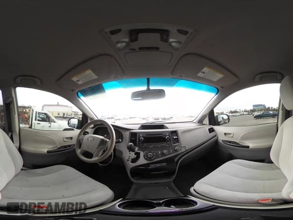 ✅ 2011 Toyota Sienna LE AAS • VIN: 5TDKK3DC9BS069648 • Lot: 42207332. Listed on IAAI with 195,536 mi. Free auction sales archive from the USA and detailed vehicle history report at DreamBid. Image 18.