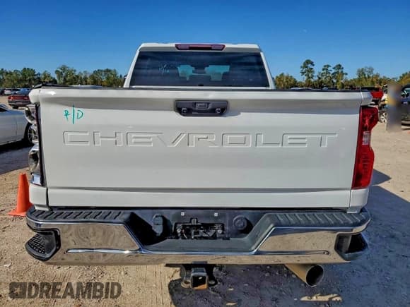 ✅ 2024 Chevrolet Silverado 2500HD LT • VIN: 2GC4YNEY9R1110567 • Лот: 94662155. Опубликован ранее на Copart с пробегом 60 639 миль. Бесплатный доступ к архиву аукционных продаж из США и подробный отчёт об истории автомобиля на DreamBid. Изображение 6.