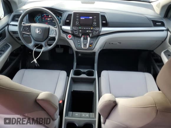 ✅ 2021 Honda Odyssey LX • VIN: 5FNRL6H27MB038629 • Lot: 71063985. Listed on Copart with 46,110 mi. Free auction sales archive from the USA and detailed vehicle history report at DreamBid. Image 8.