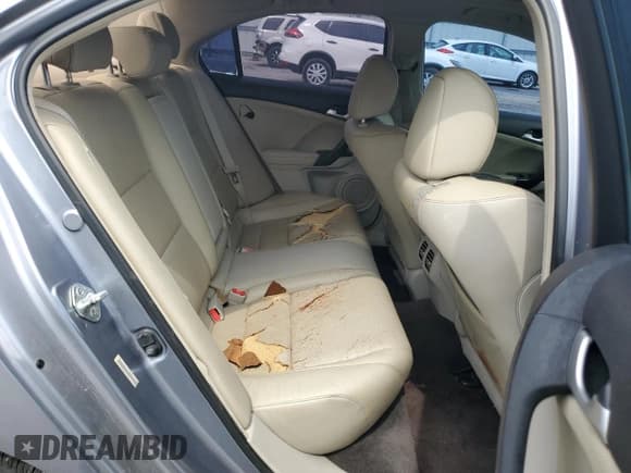 ✅ 2011 Acura TSX • VIN: JH4CU2F62BC006388 • Лот: 58026575. Опубликован ранее на Copart с пробегом 162 825 миль. Бесплатный доступ к архиву аукционных продаж из США и подробный отчёт об истории автомобиля на DreamBid. Изображение 10.