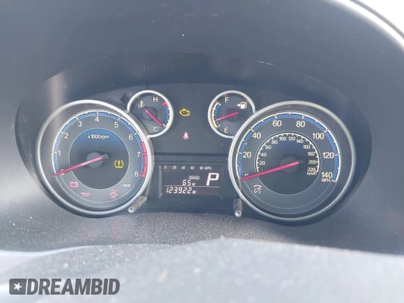 ✅ 2013 Suzuki SX4 LE • VIN: JS2YC5A36D6101505 • Lot: 42485012. Wystawiony na IAAI z przebiegiem 123 922 mil. Bezpłatny archiwum sprzedaży aukcyjnych z USA i szczegółowy raport historii pojazdu na DreamBid. Zdjęcie 7.