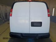 ✅ 2015 Chevrolet Express Cargo • VIN: 1GCWGFCF0F1219441 • Lot: 84630885. Wystawiony na Copart z przebiegiem 163 050 mil. Bezpłatny archiwum sprzedaży aukcyjnych z USA i szczegółowy raport historii pojazdu na DreamBid. Zdjęcie 6.