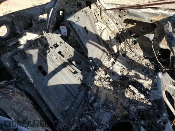 ✅ 2016 Volkswagen Golf GTI SE • VIN: 3VW5T7AU6GM033886 • Lot: 86286104. Wystawiony na Copart z przebiegiem Nie podano. Bezpłatny archiwum sprzedaży aukcyjnych z USA i szczegółowy raport historii pojazdu na DreamBid. Zdjęcie 10.