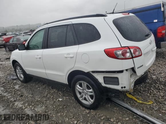 ✅ 2011 Hyundai Santa Fe GLS • VIN: 5XYZGDAB9BG006788 • Lot: 73375994. Listed on Copart with 109,770 mi. Free auction sales archive from the USA and detailed vehicle history report at DreamBid. Image 2.