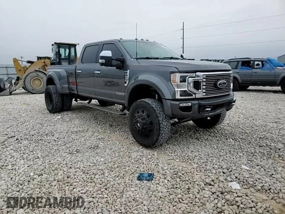✅ 2022 Ford F-450 XL • VIN: 1FT8W4DT8NEC09929 • Lot: 46081755. Wystawiony na Copart z przebiegiem 32 915 mil. Bezpłatny archiwum sprzedaży aukcyjnych z USA i szczegółowy raport historii pojazdu na DreamBid. Zdjęcie 11.